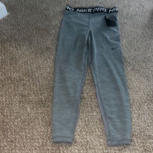 Grey Nike pro leggings never worn